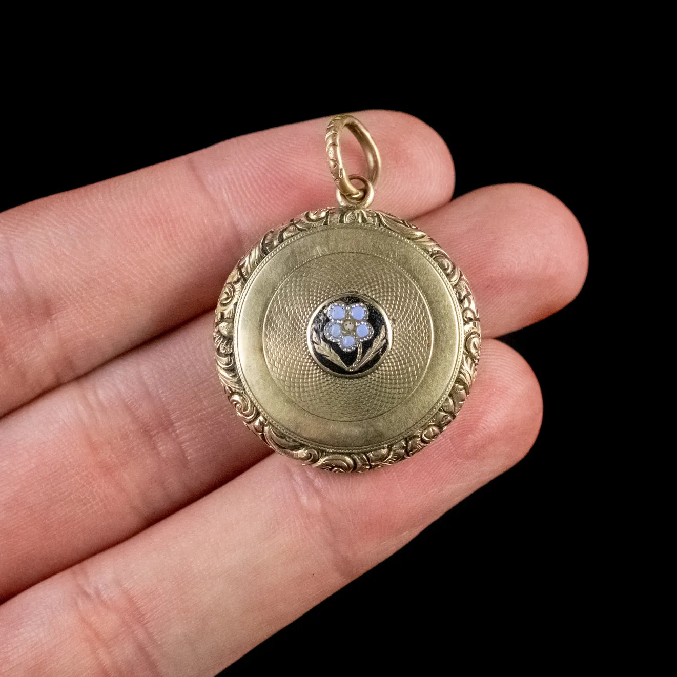 Antique Georgian Forget Me Not Locket 18Ct Gold Circa 1830