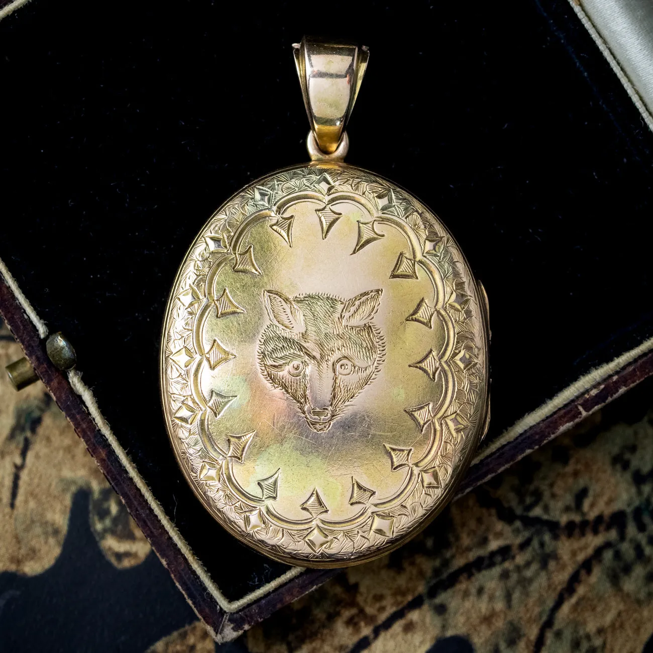 Antique Victorian Horseshoe Locket 18ct Gold With Coloured Photograph