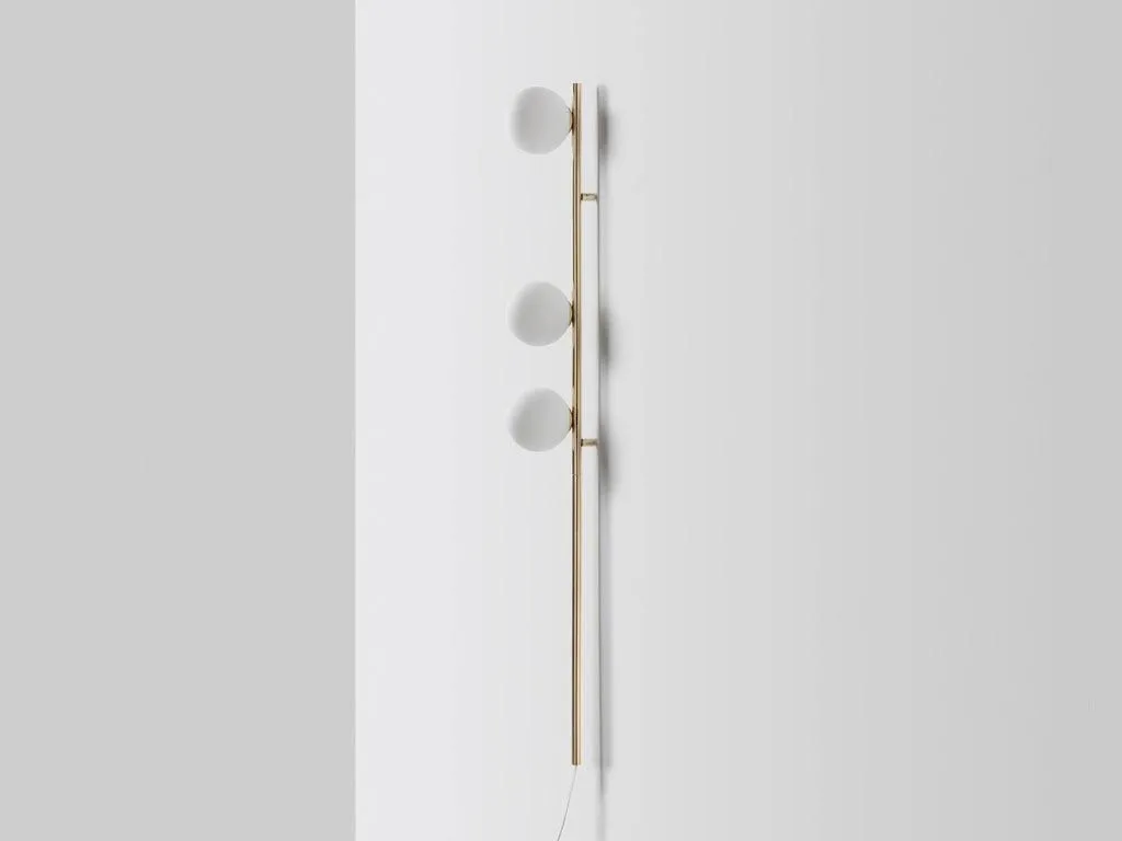 Bar Opal Ball Wall Light