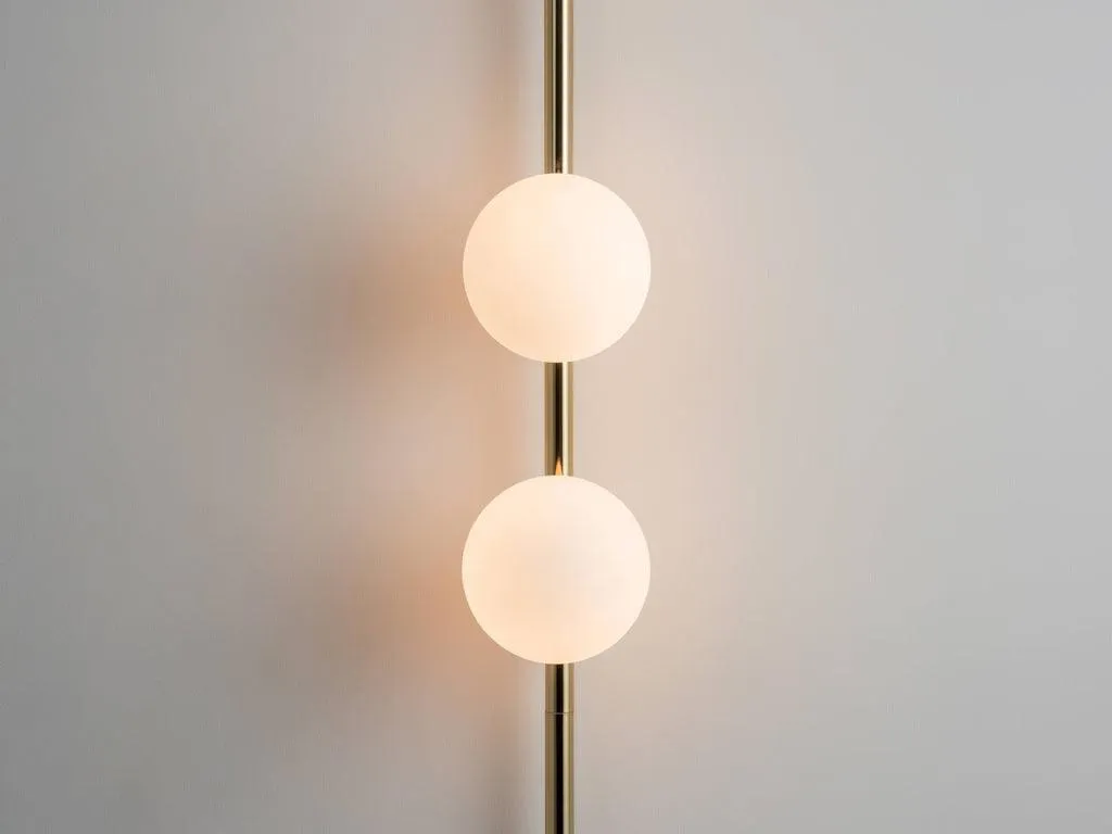 Bar Opal Ball Wall Light