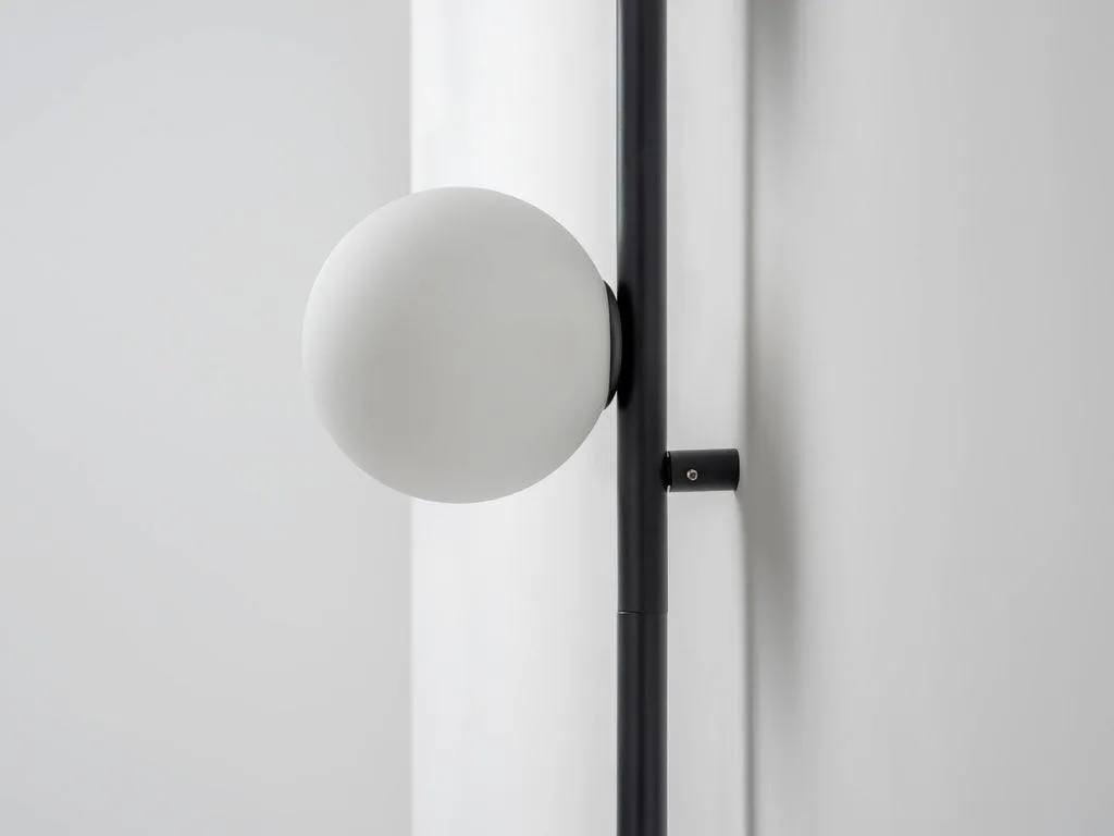 Bar Opal Ball Wall Light