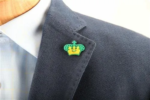 Crown Lapel Pin - Nicklaus Green with Huckleberry Yellow