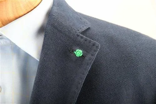 Crown Lapel Pin - Nicklaus Green with Huckleberry Yellow