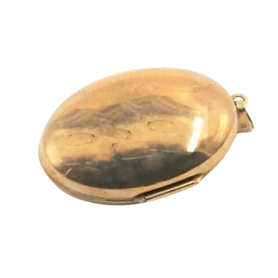 Engraved 9ct Yellow Gold Photo Locket Pendant