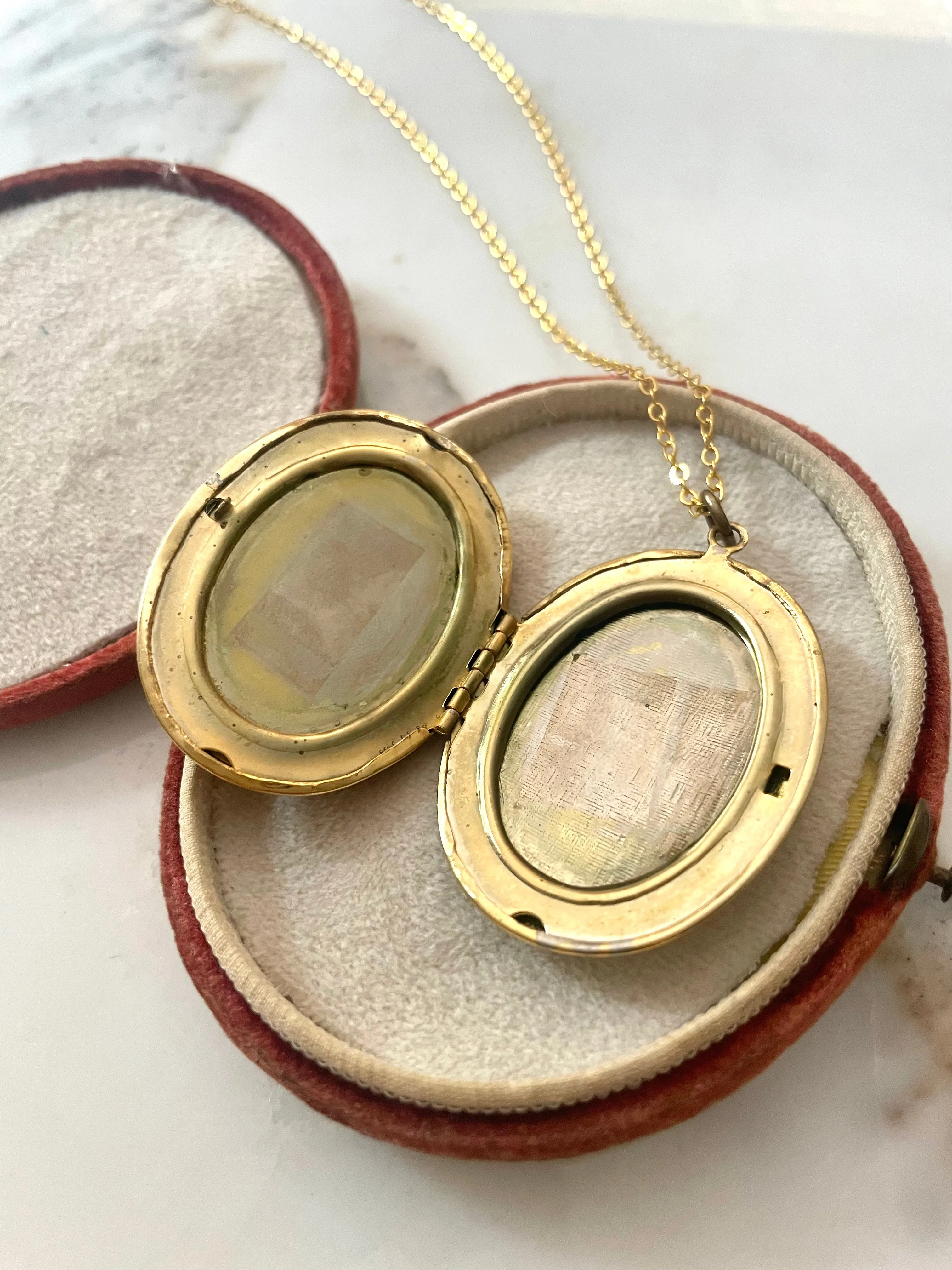 Gibson Girl Cameo Locket