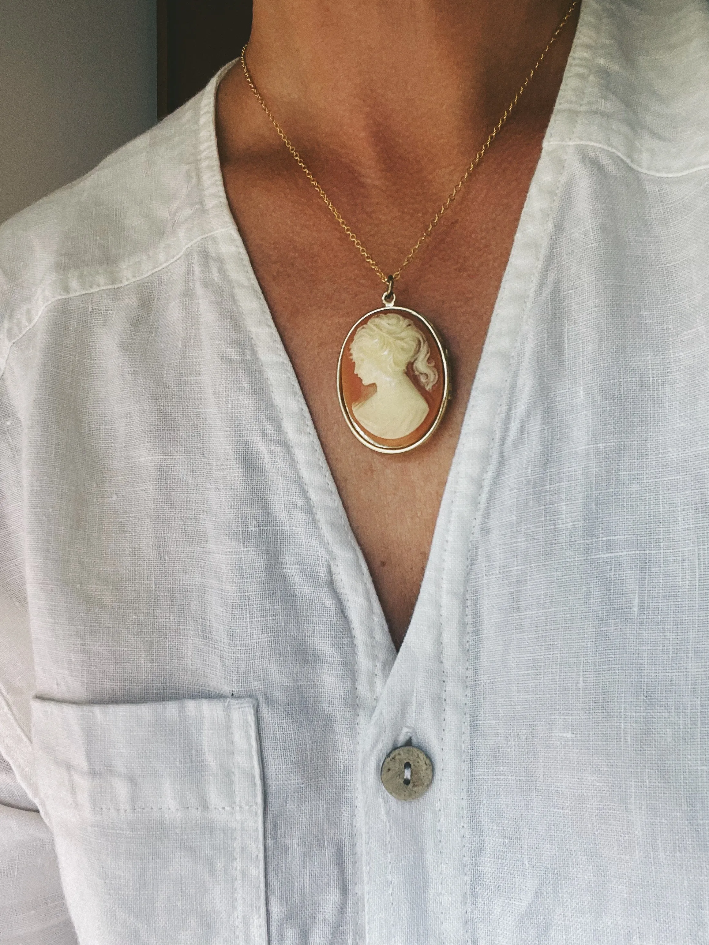 Gibson Girl Cameo Locket