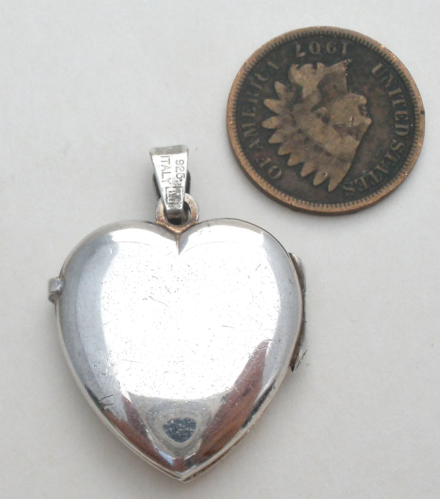 Italian Sterling Silver Etched Locket Pendant Vintage