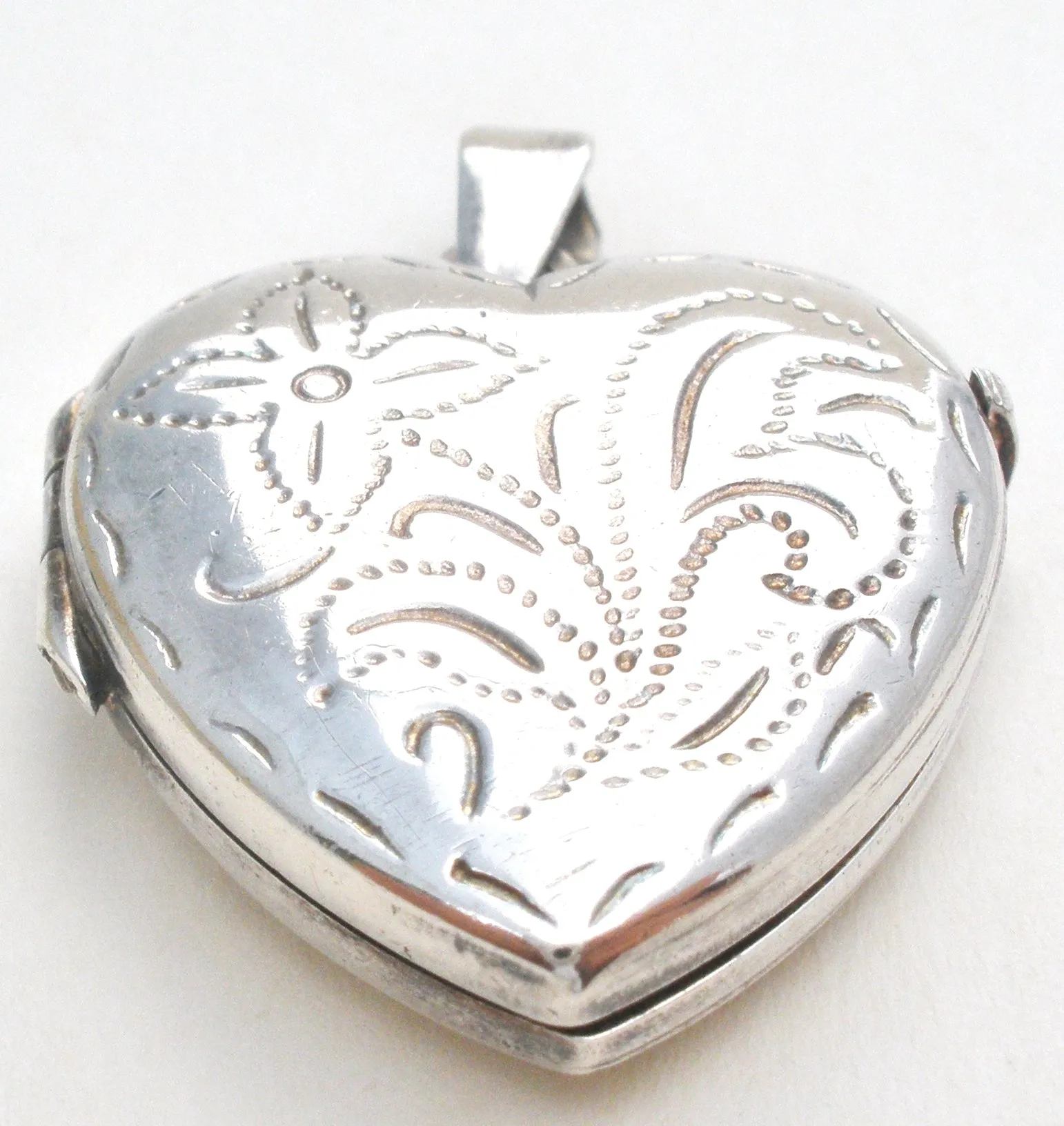 Italian Sterling Silver Etched Locket Pendant Vintage