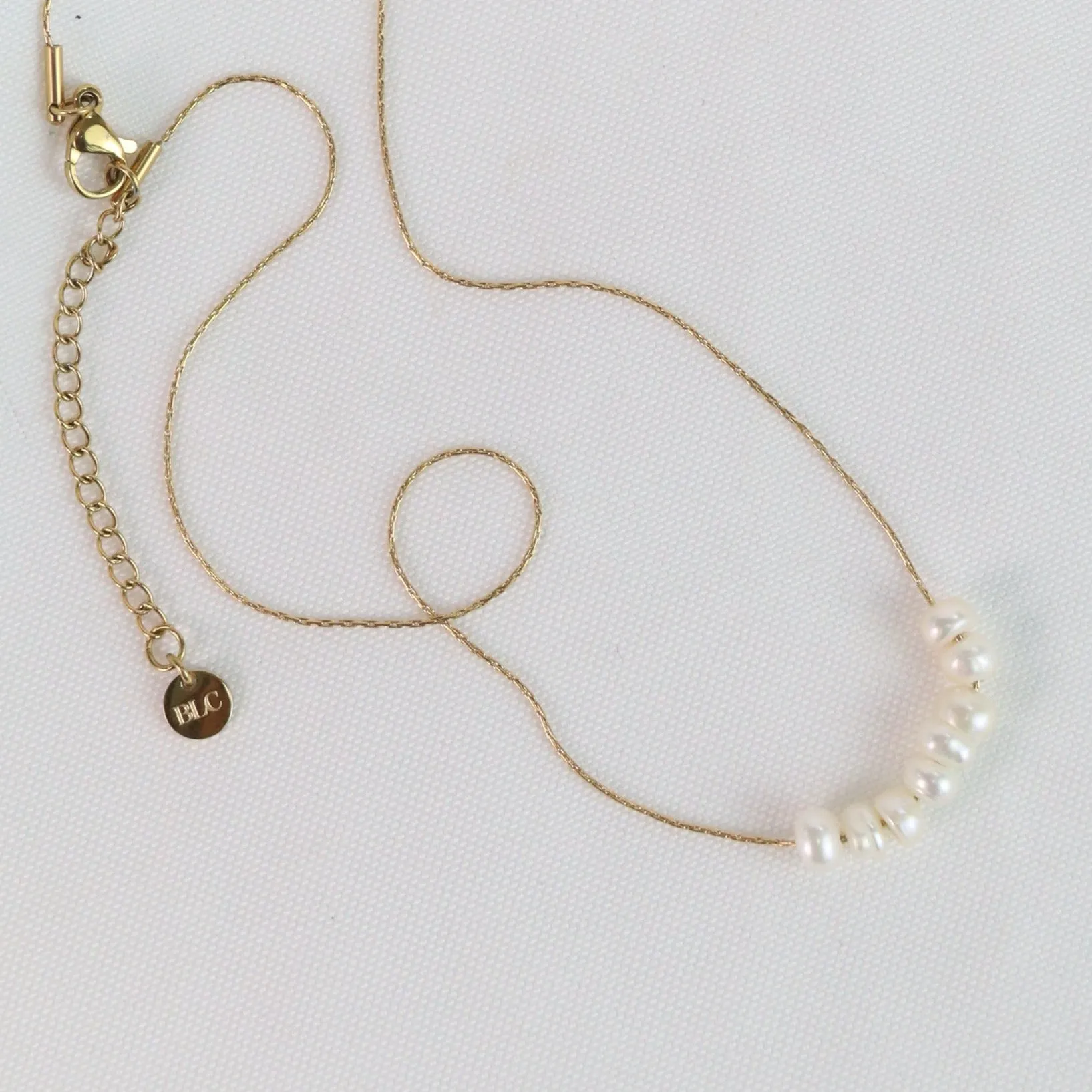 Izzy | Freshwater Pearl Gold Necklace