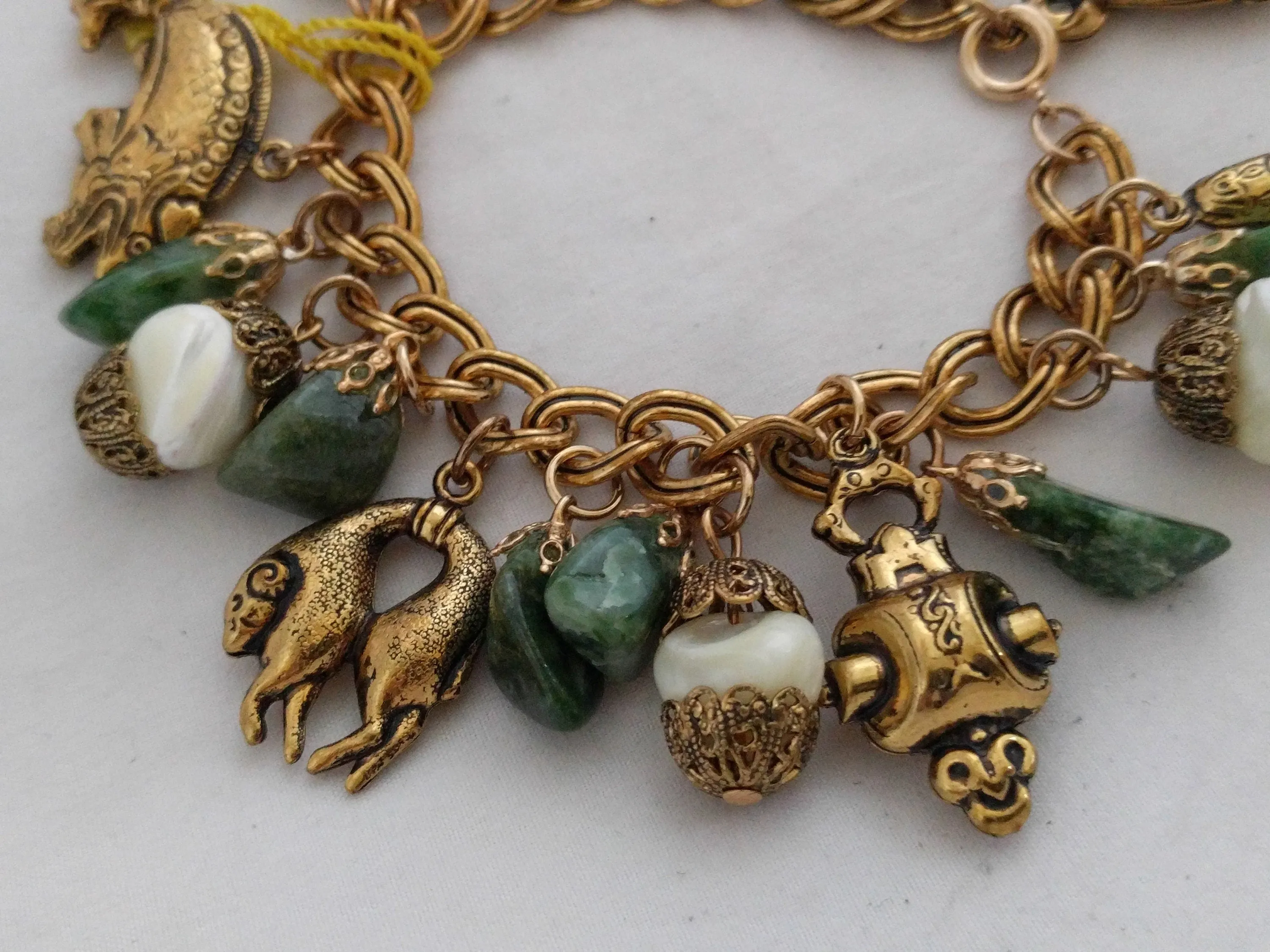 Jade & Mother of Pearl Charm Bracelet – Elegant Green  White Gemstone Bracelet, Collectible Jewelry, Retro Statement Piece