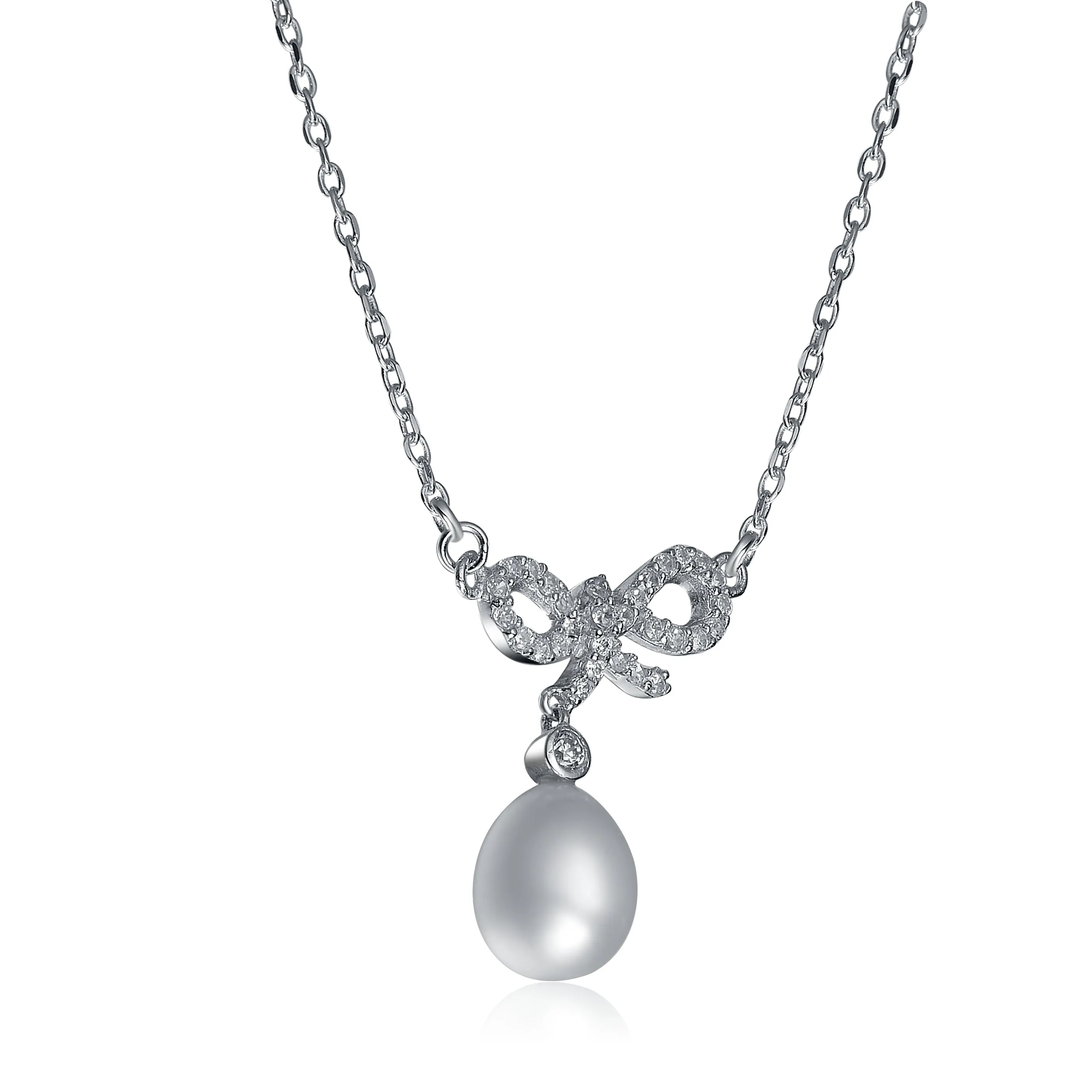 Jeanne Faux Pearl Bow Necklace