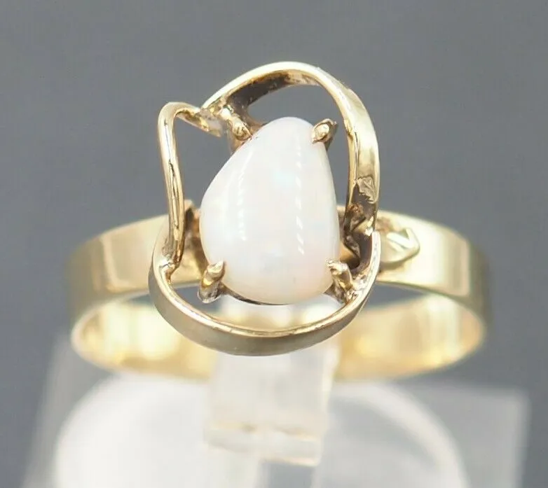 Light Opal 9ct Yellow Gold Ring