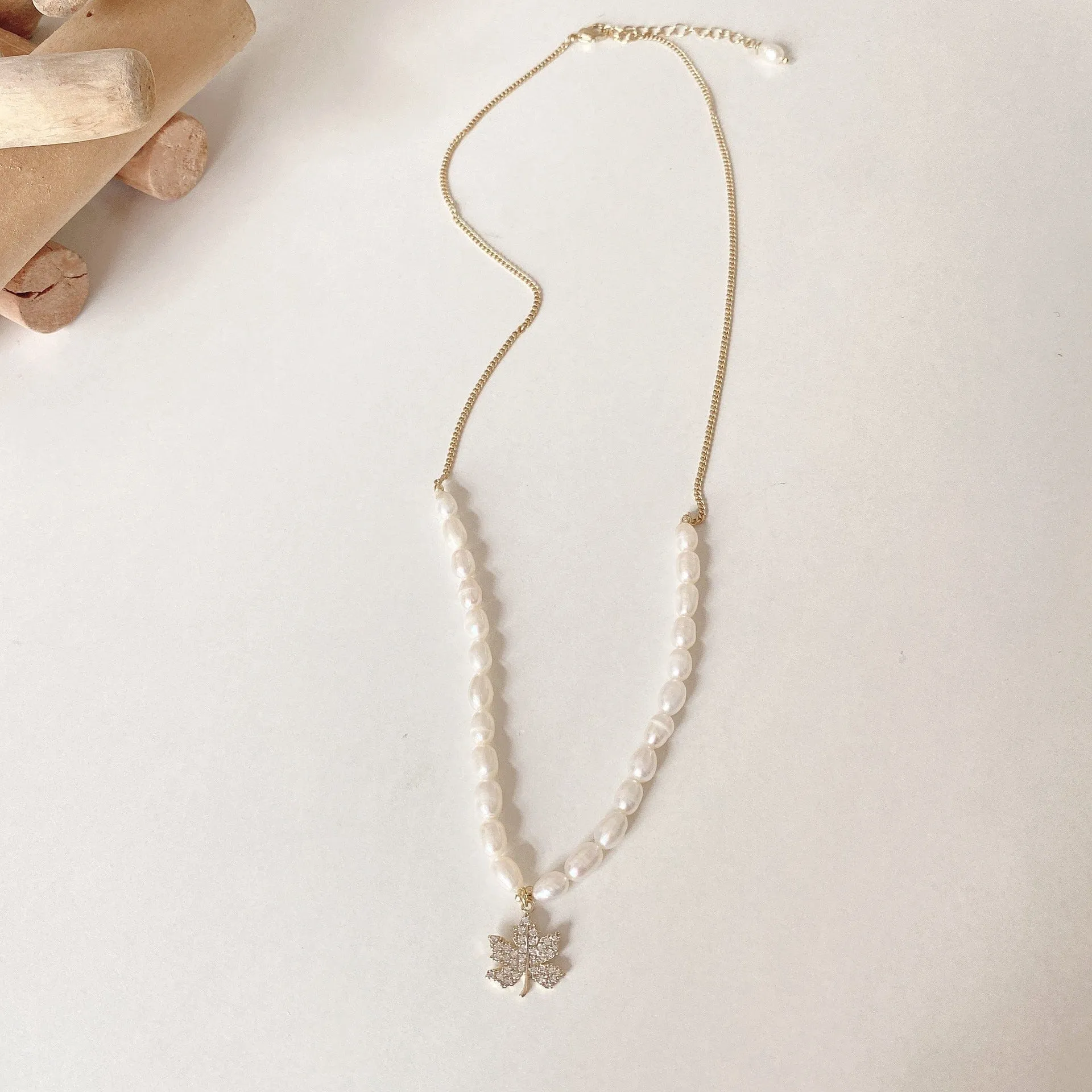 Maple Leaf Charm Pearl Necklace