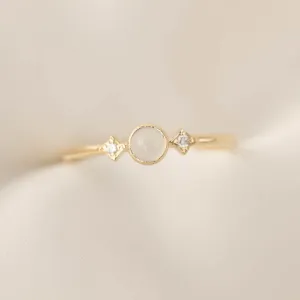 Moon & Star Ring - 4mm Moonstone