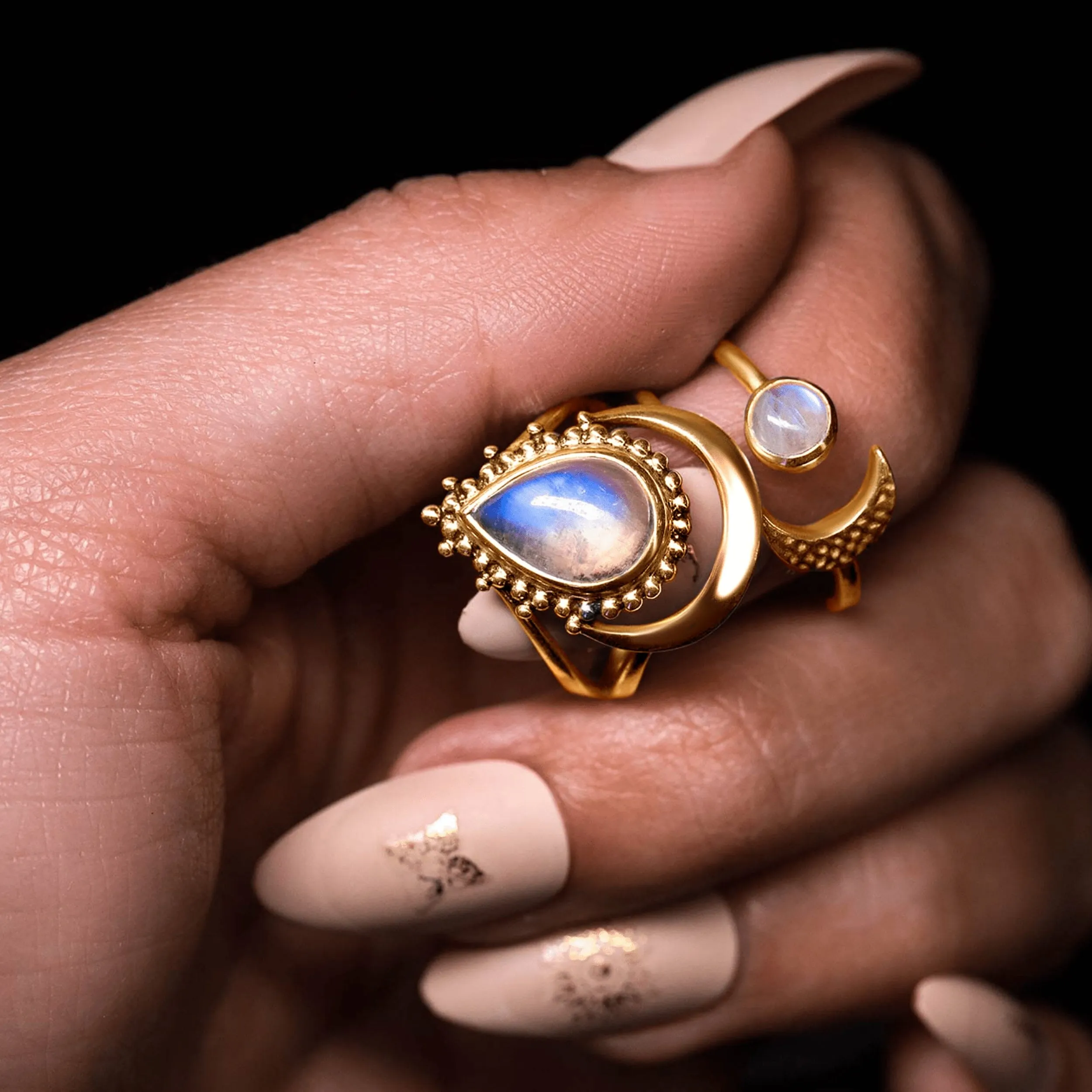 Moonstone Ring - Mystic Moon