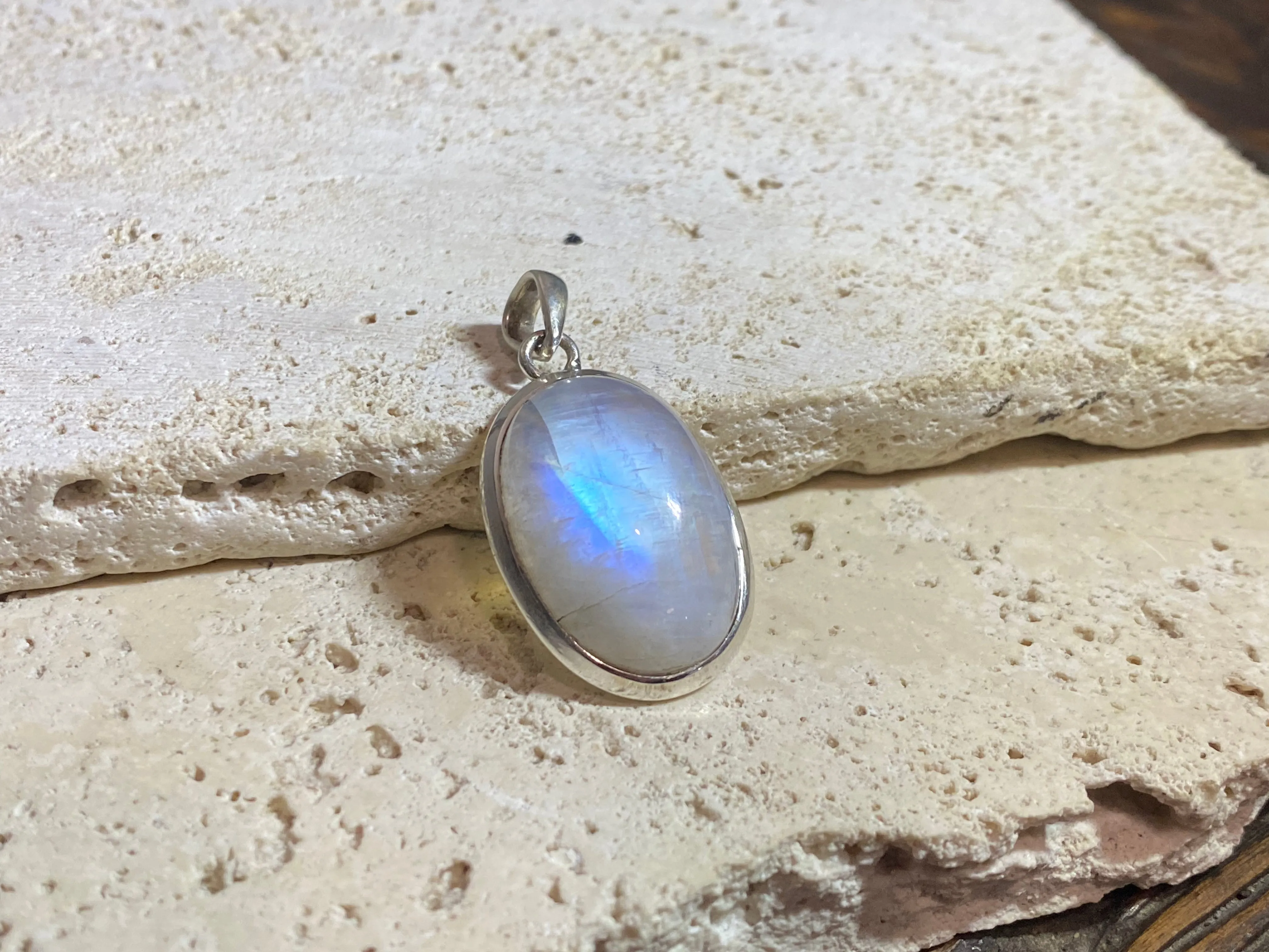 Oval Rainbow Moonstone Pendant