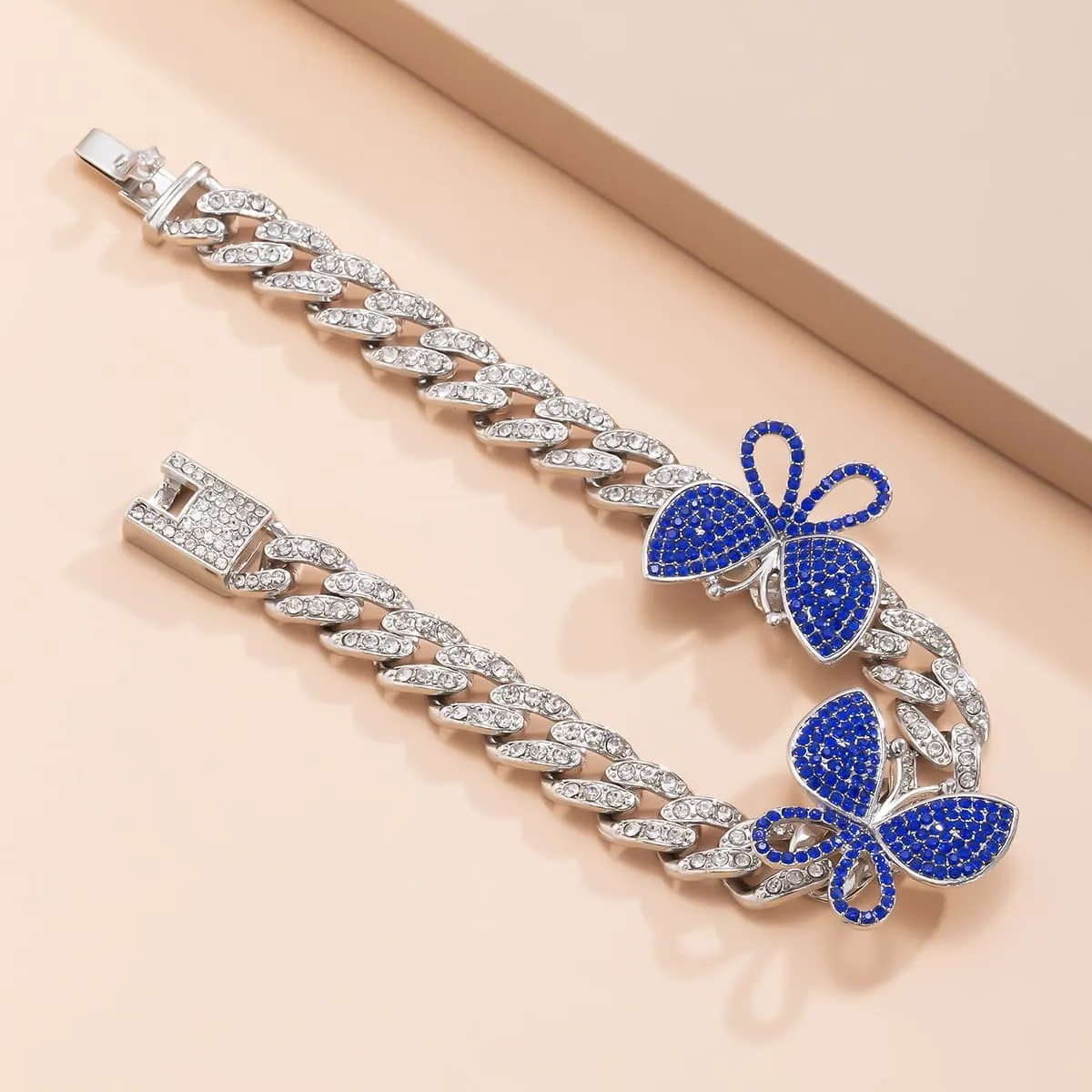 Rhinestone Decor Butterfly Charm Anklet