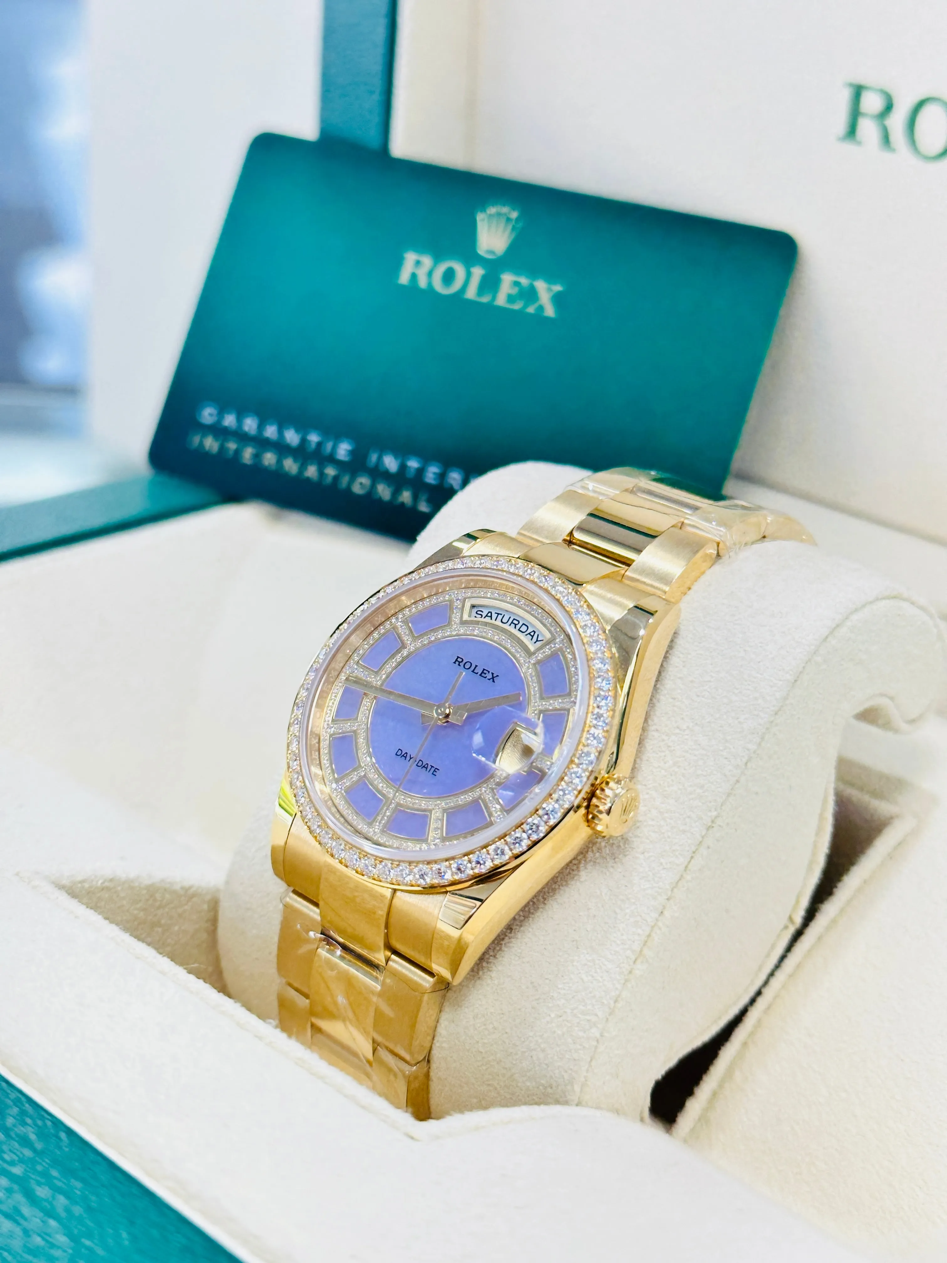 Rolex Day-Date 36 118348 Factory Diamond Bezel Factory Diamond Lavender Jade Carousel Dial  Box & Papers Unworn