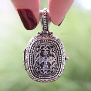 Silver Barrel Locket