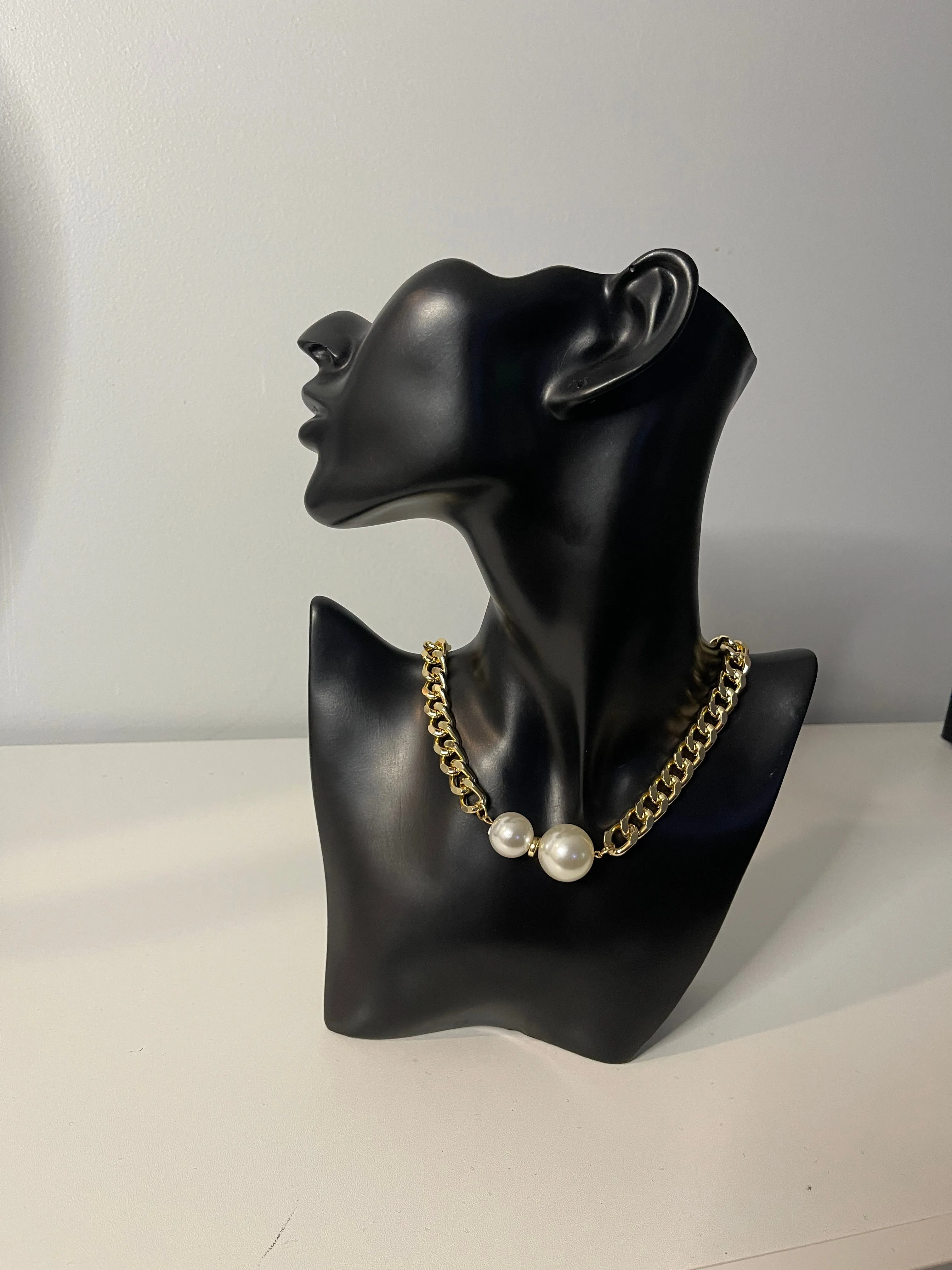 “The Duo Effect” Pearl Chained Necklace