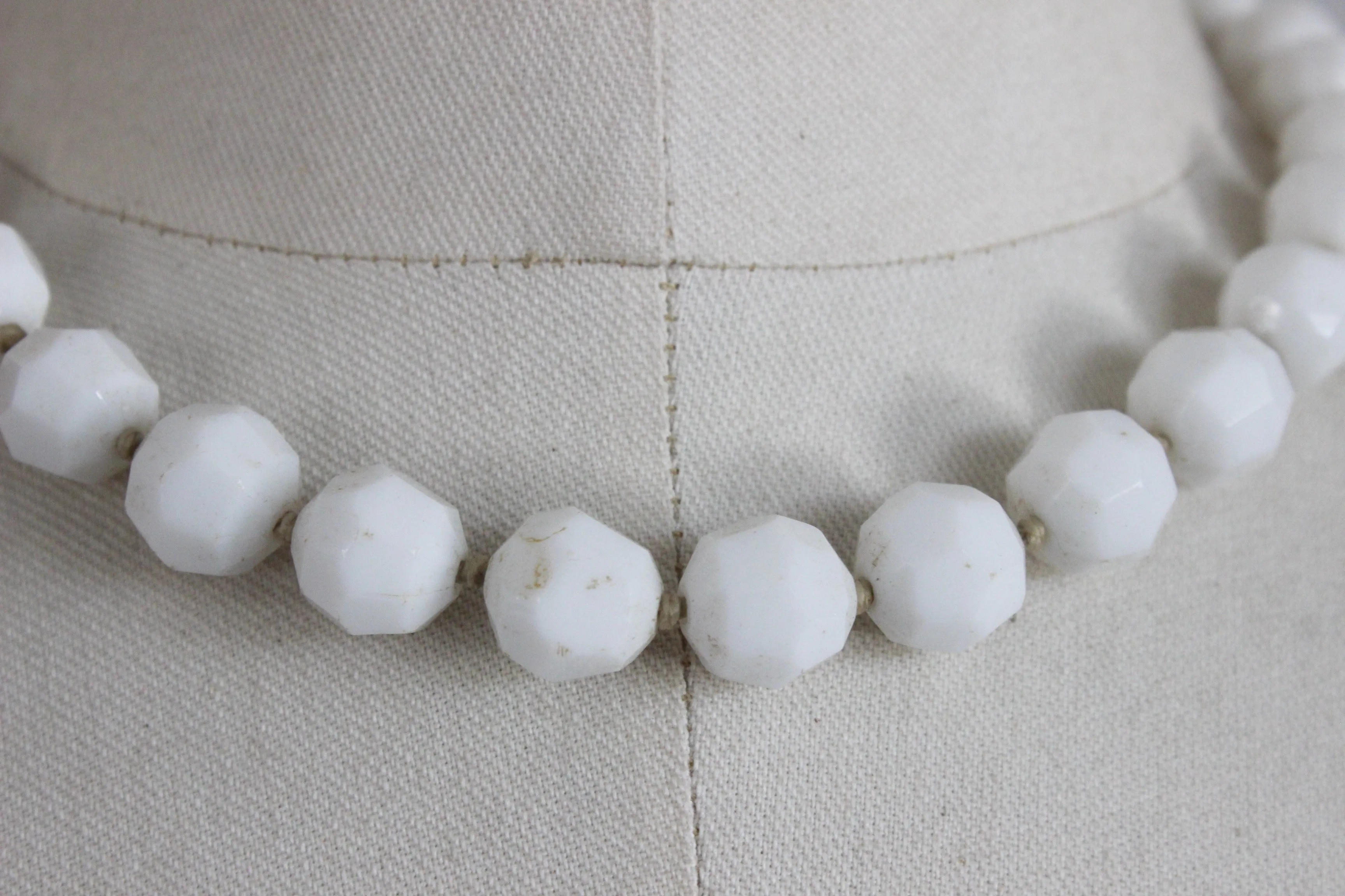 Vintage 1950s White Glass Bead Necklace