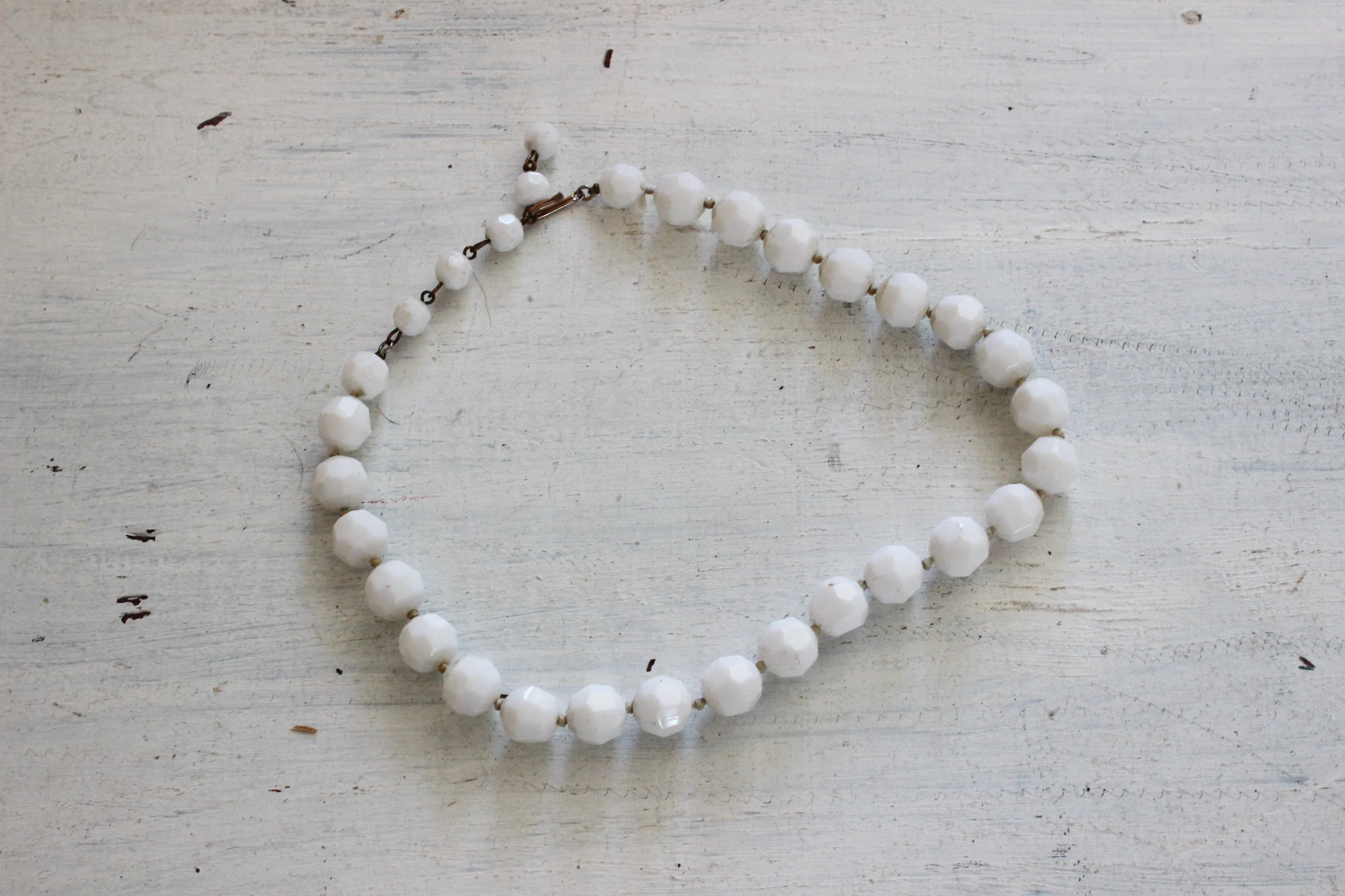 Vintage 1950s White Glass Bead Necklace