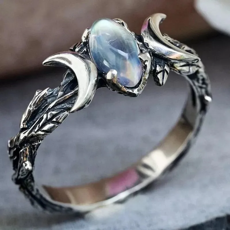 Woman Fashion Vintage Bohemian Triple Moon Phase Ring Natural Moonstone Moon Ring Engagement Party Wedding Jewelry Rings