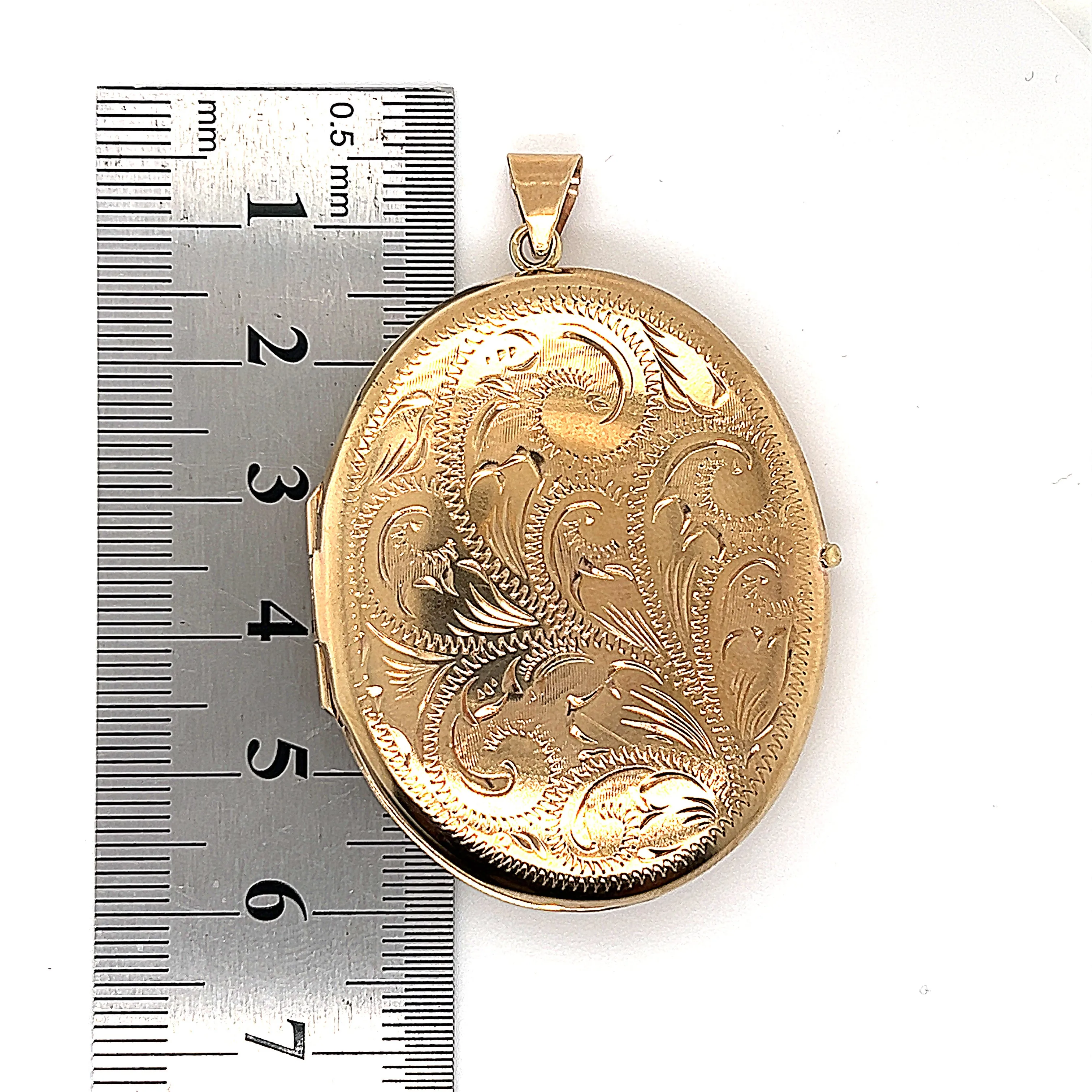 Yellow Gold Locket Pendant with Hand Engraved Front